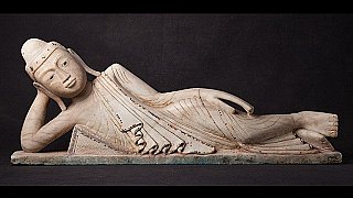 Liegender Buddhastatue für Home Vastu