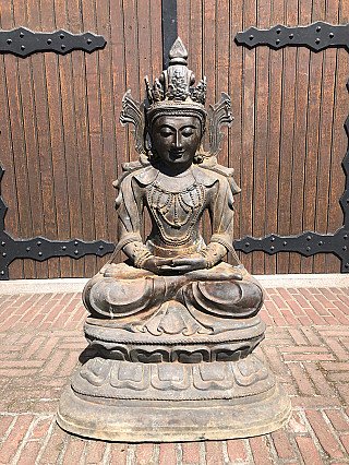 Große Arakan-Buddha-Statue aus Bronze (Myanmar), sitzend in Dhyana-Mudra, Frontalansicht