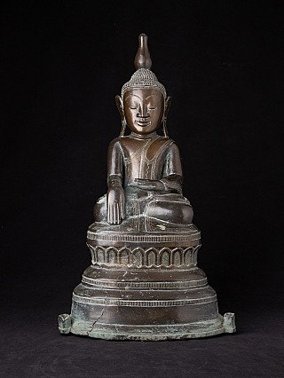 Ava-Buddha-Statue aus Bronze aus Burma (Myanmar), sitzend in Bhumisparsha-Mudra, Frontalansicht