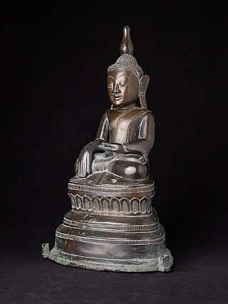 Buddha-Statue aus Bronze aus Myanmar, Dreiviertelansicht mit Bhumisparsha-Geste