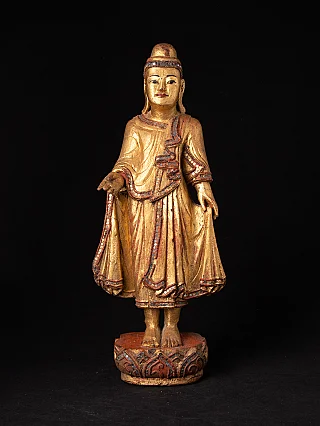 Antique wooden Mandalay Buddha statue