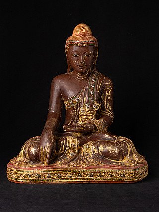 Houten Mandalay Boeddhabeeld uit Myanmar met vergulding, zittend in bhumisparsha mudra, frontaal