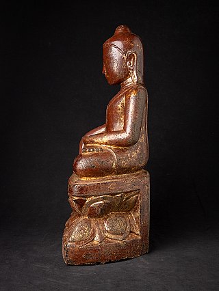 Buddha-Statue im Pinya-Stil aus Holz, linke Seitenansicht im Sitzen