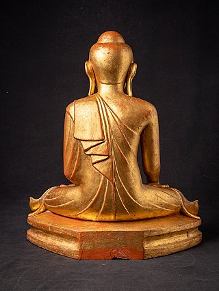 Mandalay-style wooden Buddha statue from Burma (Myanmar), rear view with robe folds