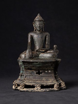 Arakan bronze Buddha statue from Burma (Myanmar), seated in bhumisparsha mudra, full front