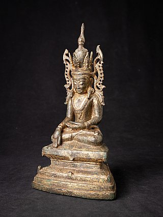 Very special bronze Burmese Buddha statue