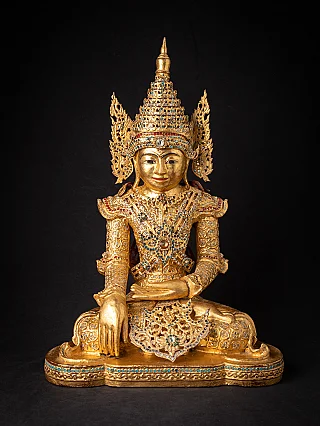 Special Burmese crowned Buddha statue