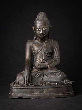 Mandalay bronze Buddha statue from Burma (Myanmar), seated in bhumisparsha mudra, full front