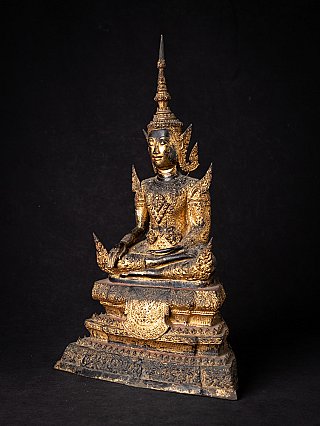 Antique bronze Thai Buddha statue
