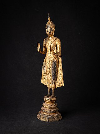 Antique bronze Thai Buddha statue