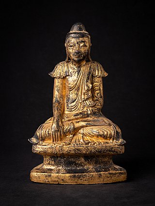 Houten Shan Boeddhabeeld uit Birma, zittend in bhumisparsha mudra, vooraanzicht