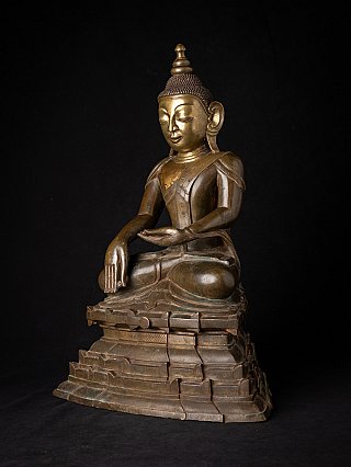 Buddha statue from Burma (Myanmar), Ava period style, three-quarter view from the left