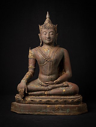 Thai Lanna Buddha statue in bronze, seated in bhumisparsha mudra, full front view