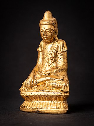 Sitzende hölzerne Buddha-Statue aus Myanmar im Shan-Stil, Dreiviertelansicht links