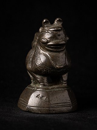 Bronze opium weight from Burma (Myanmar), close-up of head and chest in angled front view