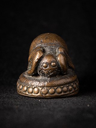Very special antique bronze Opium Weight