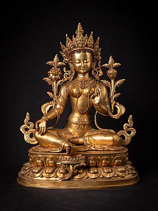Nepalesische Bronze-Statue der Grünen Tara, sitzend in Frontalansicht auf Lotussockel