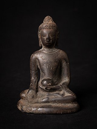 Pyu bronze Buddha statue from Burma (Myanmar), seated in bhumisparsha mudra, front view