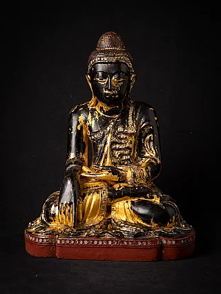 Burmesische Buddha-Statue aus Holz, sitzend auf rotem Sockel mit schwarzer Lackierung und Vergoldung