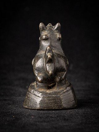 Bronze opium weight from Burma (Myanmar), 19th century, front view