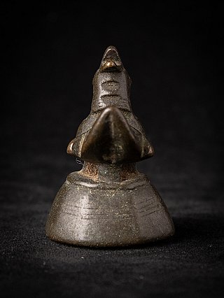 Burmese bronze opium weight, animal figure seen from the front with broad snout