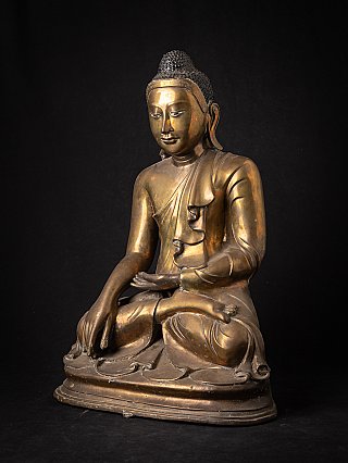 Mandalay-Buddha-Statue aus Bronze aus Myanmar, Dreiviertelansicht von vorn mit Handgeste