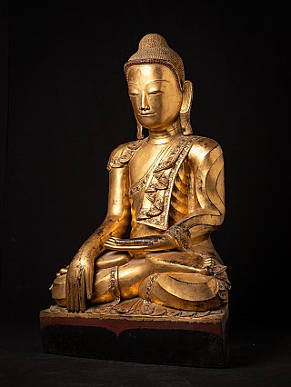 Buddha statue from Myanmar in Shan style, lacquerware, three-quarter right view