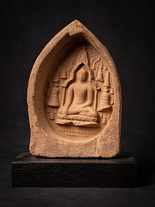 Pagan votive tablet from Burma (Myanmar), 12th century, seated Buddha in niche, full front