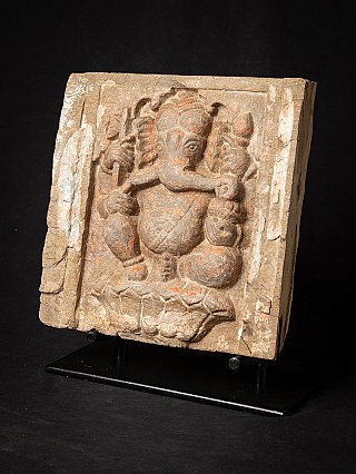 Ganesha reliëf uit India, driekwartaanzicht met zicht op de dikte van het paneel