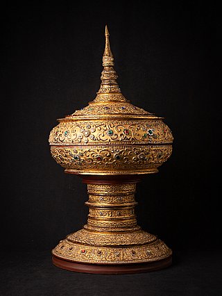 Antique gilded Burmese offering vessel in lacquerware, three-quarter view