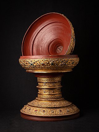 Burmese offering vessel in gilded lacquerware with lid lifted, red lacquer interior