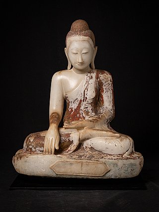 Marmor-Buddha-Statue aus Burma im Mandalay-Stil, sitzend in Bhumisparsha-Mudra, Frontalansicht