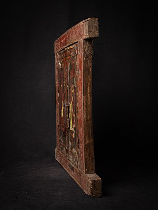 Houten paneel uit India met beschilderde deuren, smal zijaanzicht met dikte van het frame