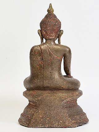 Ava period Buddha statue in bronze from Burma, rear view with robe drape