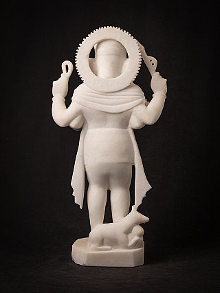 Marmeren Ganesha-beeld van achteren, met ronde rand achter het hoofd en shawl over de schouders