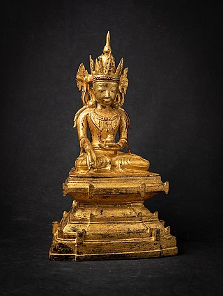 Bronze-Arakan-Buddha-Statue aus Myanmar, leicht gedrehte Vorderansicht mit Krone