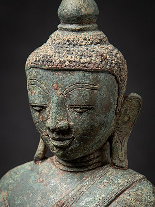 Gesichtsdetail schräg von links mit Patina und Haaransatz