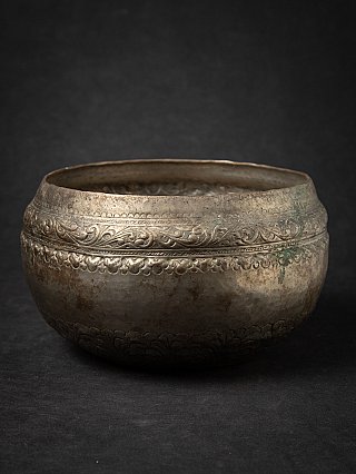 Silver-plated offering bowl from Burma (Myanmar), early 20th century, side view