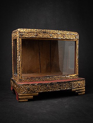 Antike Burmesische Buddha Tempel aus Holz