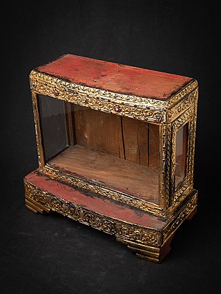 Antike Burmesische Buddha Tempel aus Holz