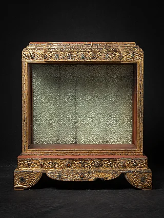 Antieke houten Birmese Boeddha tempel