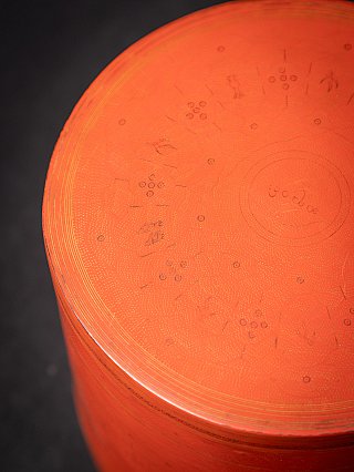 Oude lakwerk betelnut box