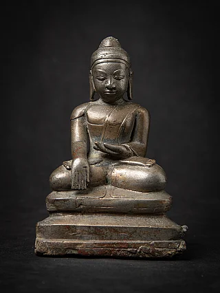 Very special antique Burmese bronze Buddha