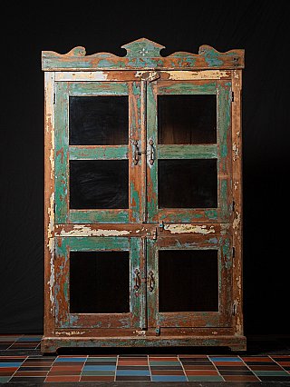 Antieke houten Indiase kast