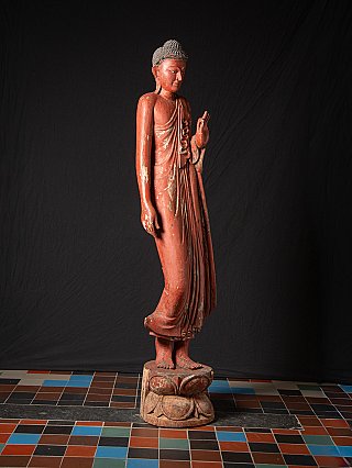 Spezielle große antike burmesische Buddhafigur