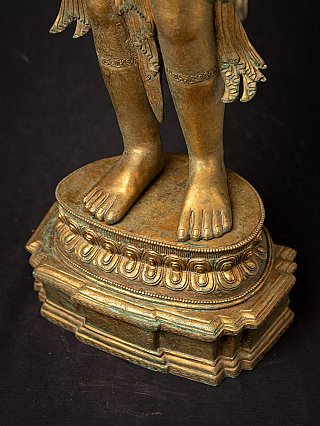 Große stehende bronzene nepalesische Weiße Tara