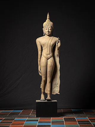 Antique bronze Thai Sukhothai Buddha