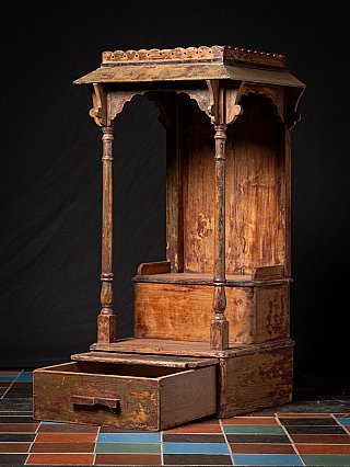 Antiek houten Indiaas altaar - tempel