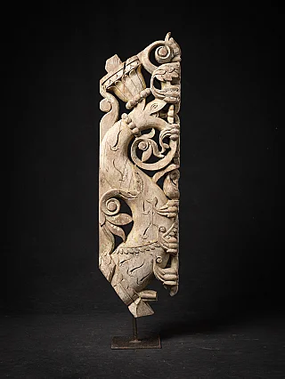 Antique wooden Indian Tempel fragment