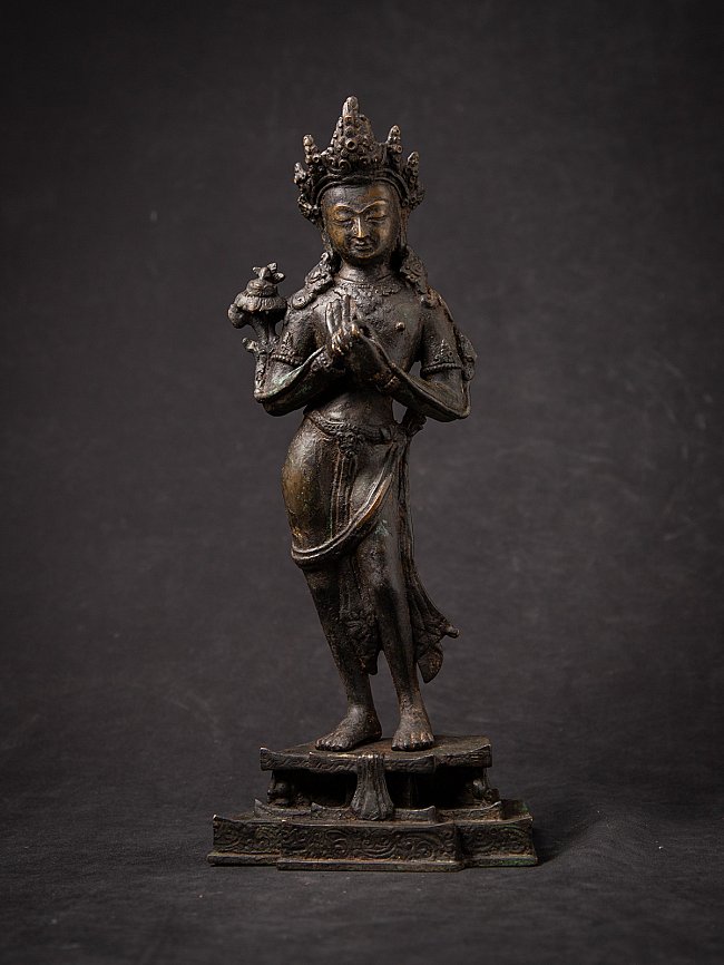 Antique bronze Nepali Avalokiteshvara (Lokeshvara)